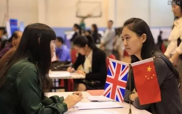Undergraduate course goes to Vancouver University to study abroad cost a year need how many